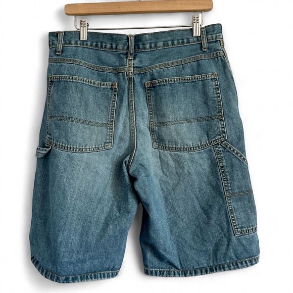 Old Navy Faded Blue Painter Style Jean Shorts for Men - Picture 2 of 2